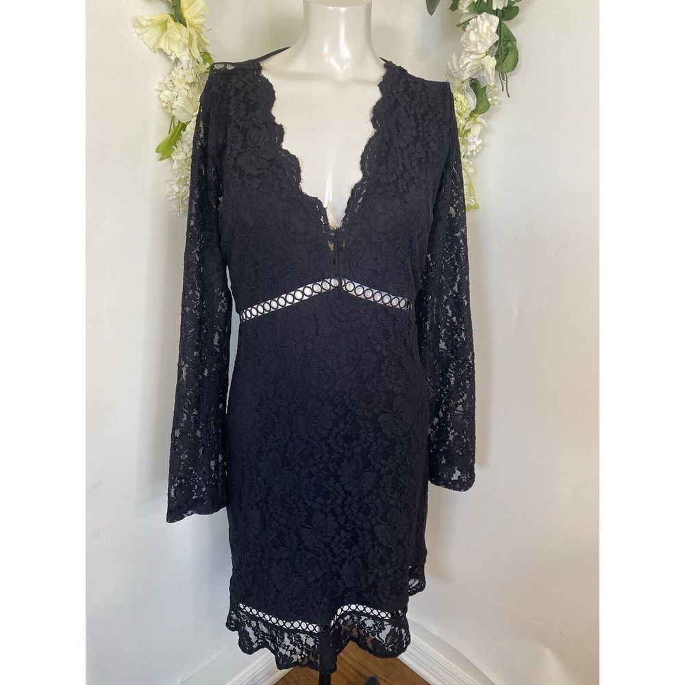 Express Scalloped Black Lace V Neck Mini Sheath Dress Large Party Cut Outs Vtg - Picture 6 of 16